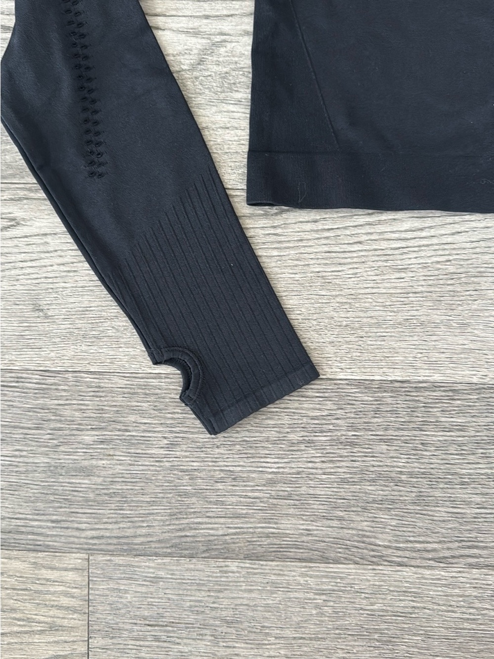 🌼OLD NAVY🌼 Bundle Active Cropped Seamless Workout Top, Size M - Picture 11 of 13